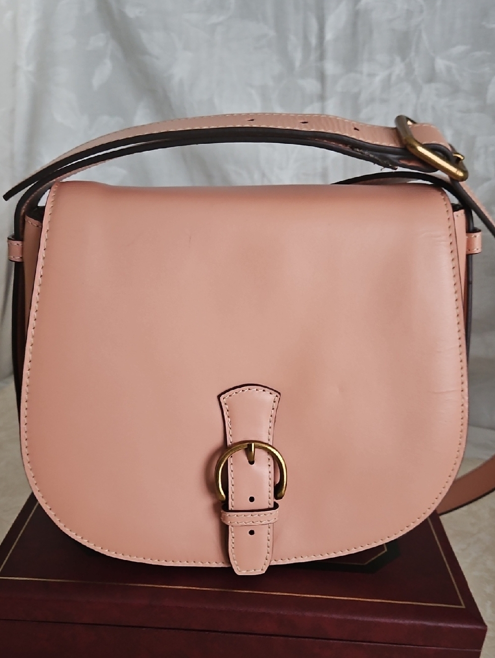 Sam Edelman Hallie Leather Crossbody Saddle Bag.